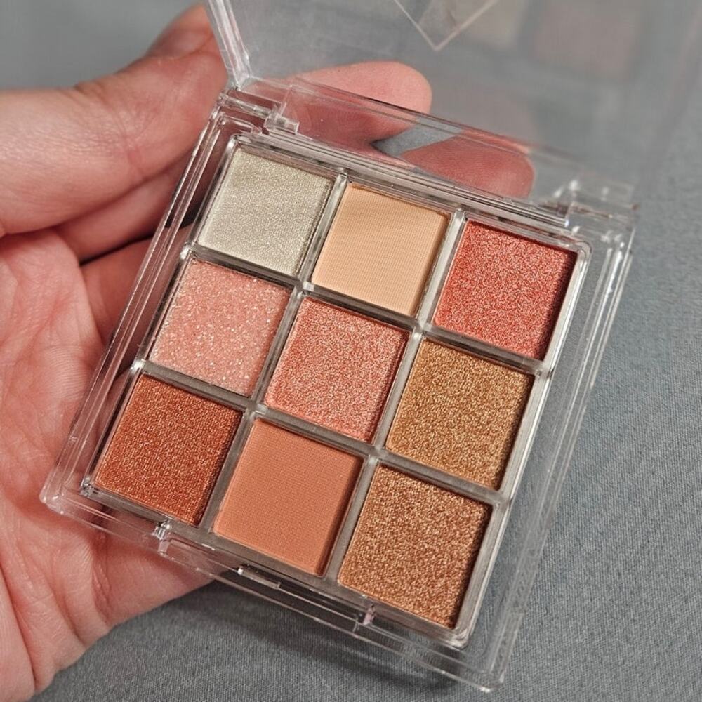 K'APEINE 9 Color Eyeshadow Palette Pink Champagne Bronze Shimmer Asian Beauty